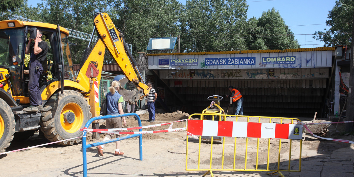 Zamknięty tunel na Żabiance  