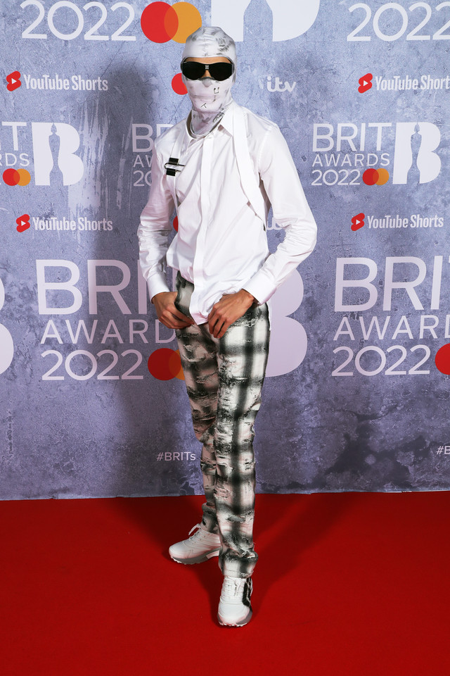 Brit Awards 2022: Meekz