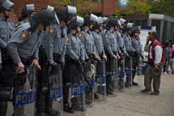 Śmierć czarnoskórego Frieddiego Graya. Policjanci z Baltimore oskarżeni