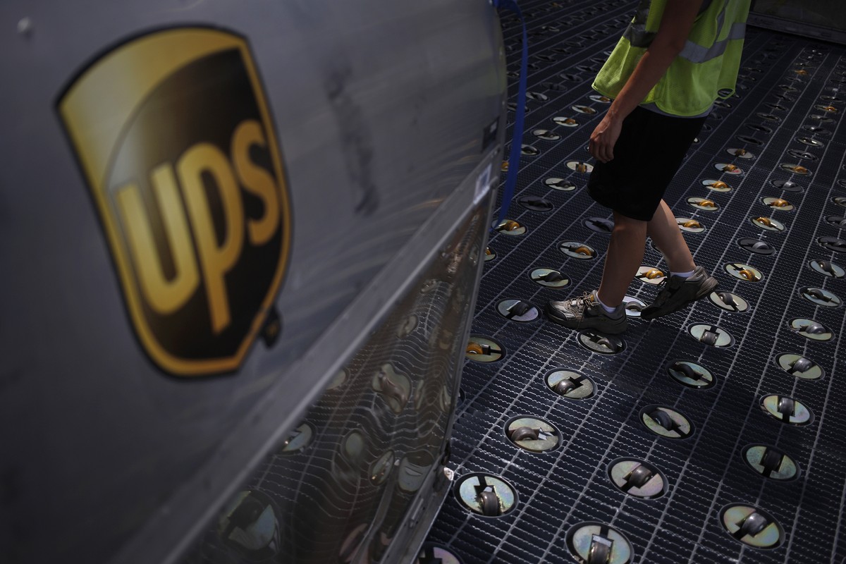 UPS
