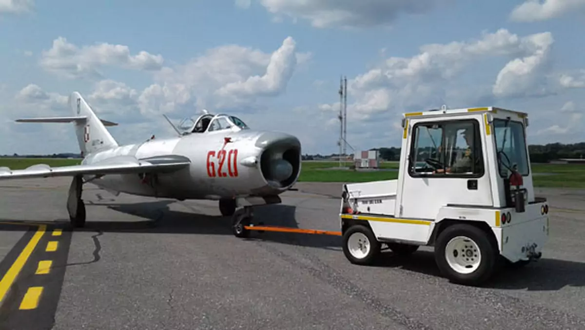 Unikatowy MiG 17PF na sprzedaż w USA. W Polsce przez lata był celem wandali i złomiarzy