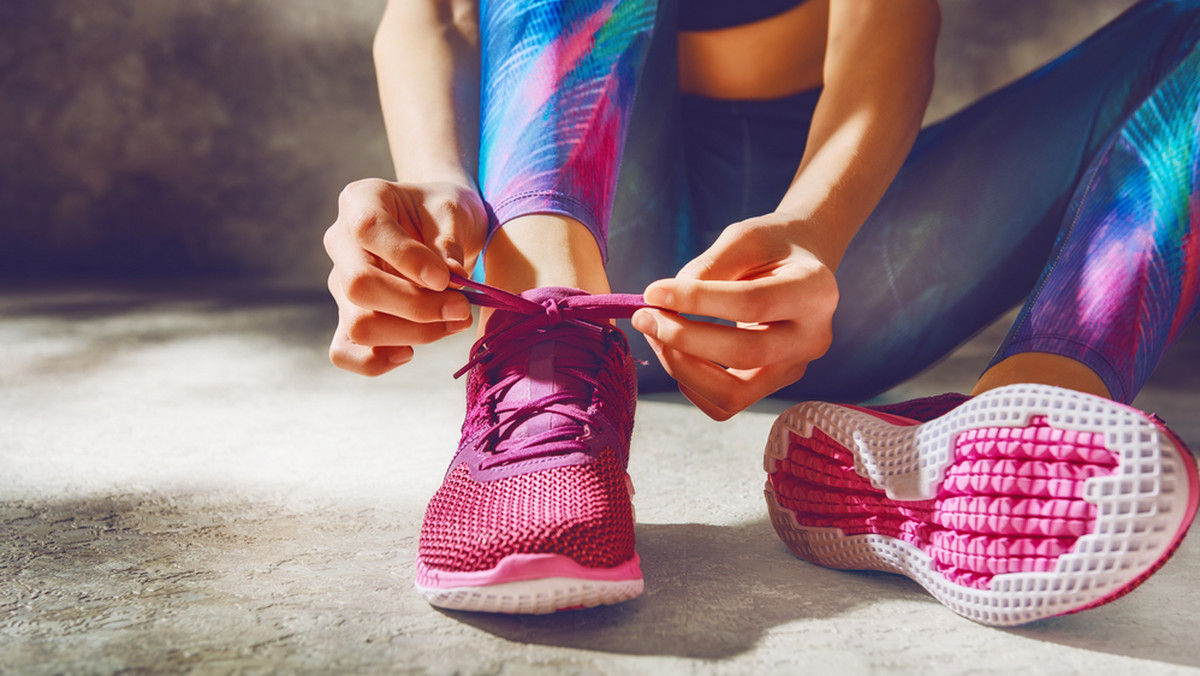 Jakie buty sportowe wybrać do biegania, jakie na siłownię, a jakie na trekking?