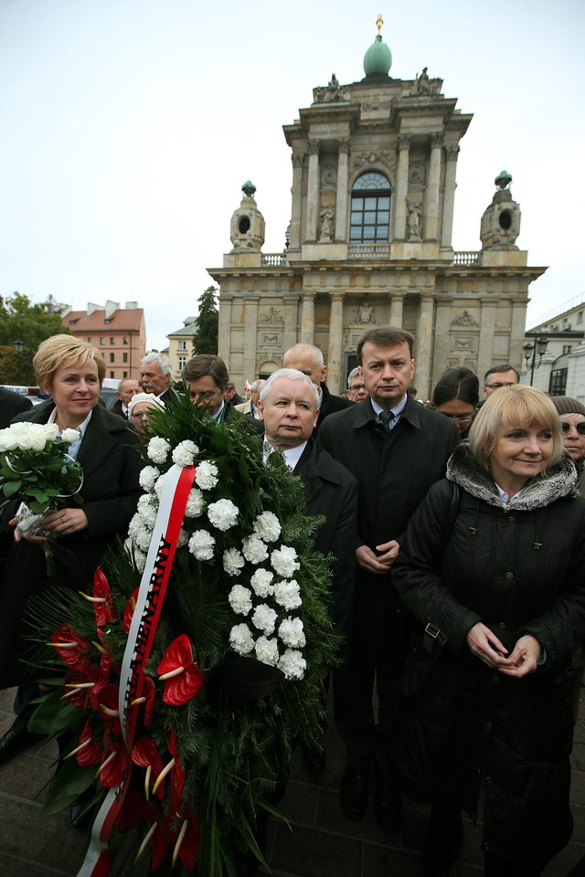 Miesięcznica, upamiętnienie katastrofy smoleńskiej