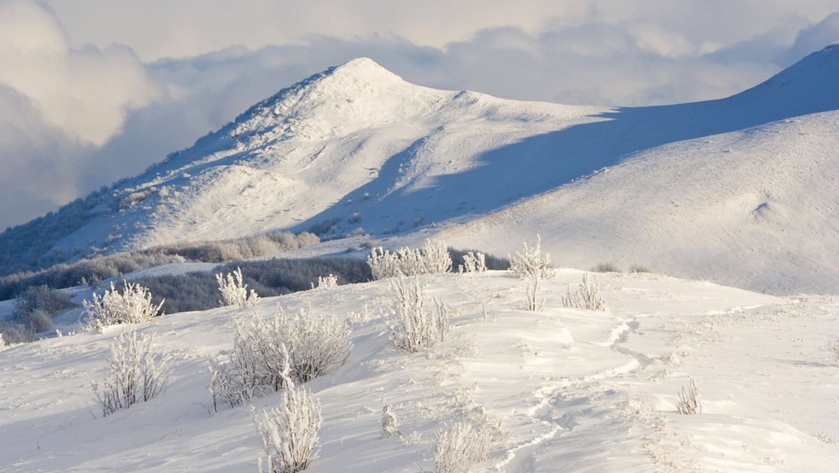 Bieszczady: warunki turystyczne. Silny wiatr i opady śniegu