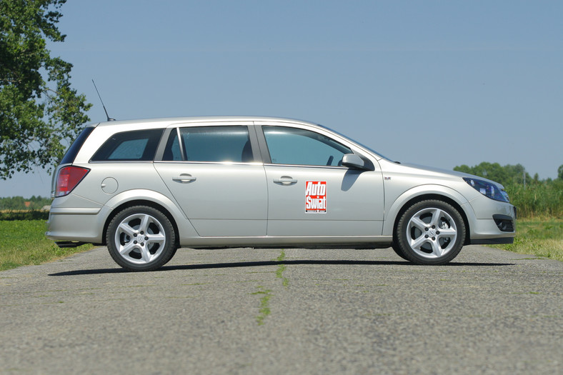 Opel Astra III (2004-14) - od 11 000 zł 