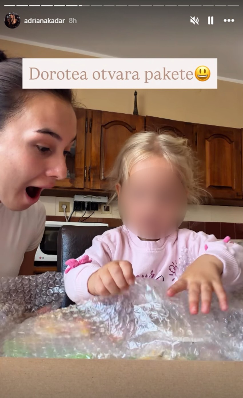 Adriana priprema Uskrs sa porodicom