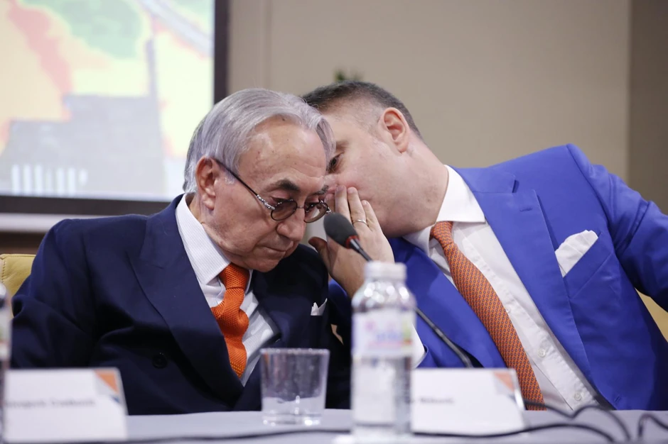 Miroslav Mišković u razgovoru sa Živoradom Vasićem