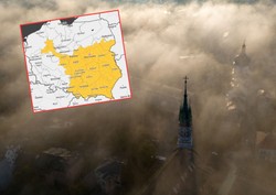 Groźne zjawisko otoczy Polskę w nocy. Prawie cały kraj "na żółto", są alerty IMGW [MAPA]