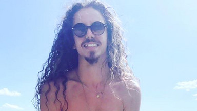 Michał Szpak rozpalił fanki zdjęciem w samych majtkach. "Ale ciacho, zjadłabym!"