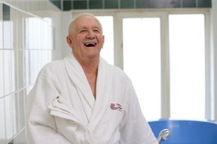 Sanatorium miłości. Edward podrywał panie i opowiadał o zdradzie