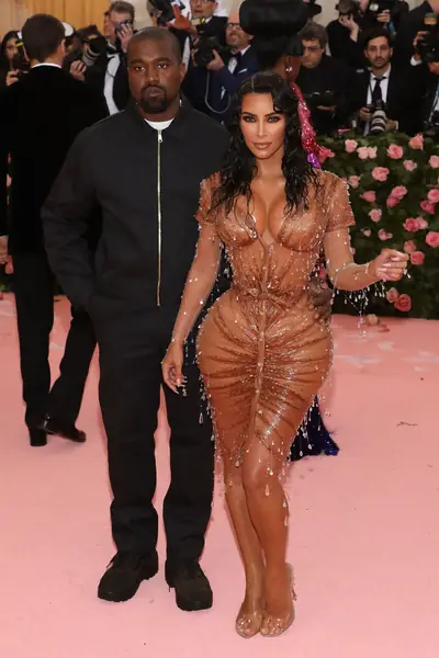 Kanye West i Kim Kardashian na MET Gali 2019.