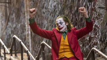 Nem csak a mozikban, a tüntetéseken is tarol az új Joker-film - Blikk