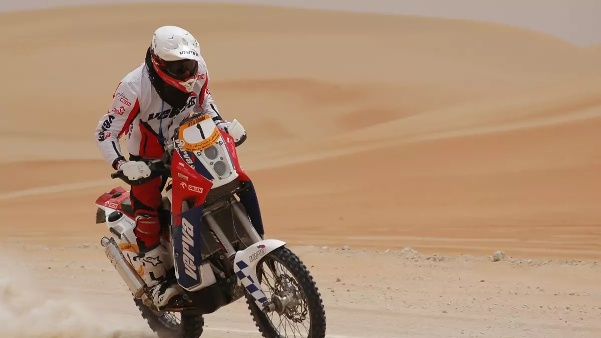 Abu Dhabi Desert Challenge 2010: szybkie motocykle Polaków