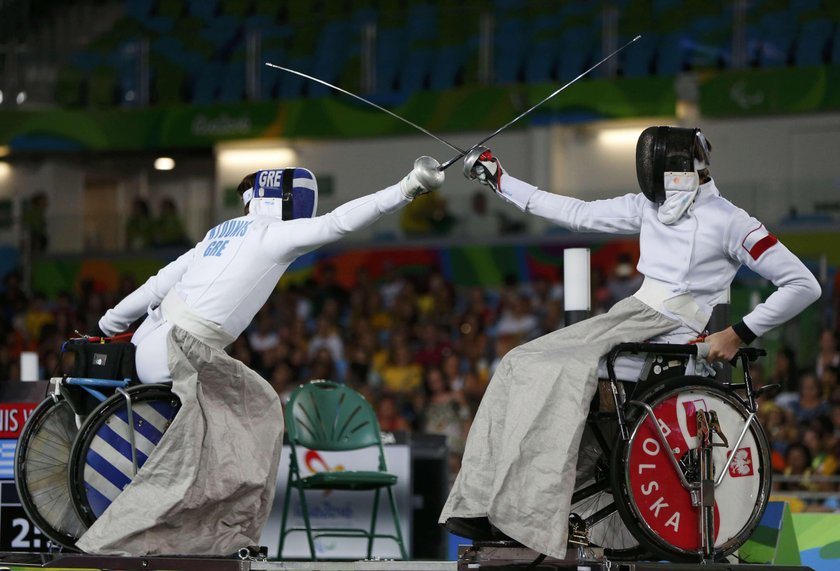 Paraolimpijczycy idą jak burza. Medal szpadzistów!