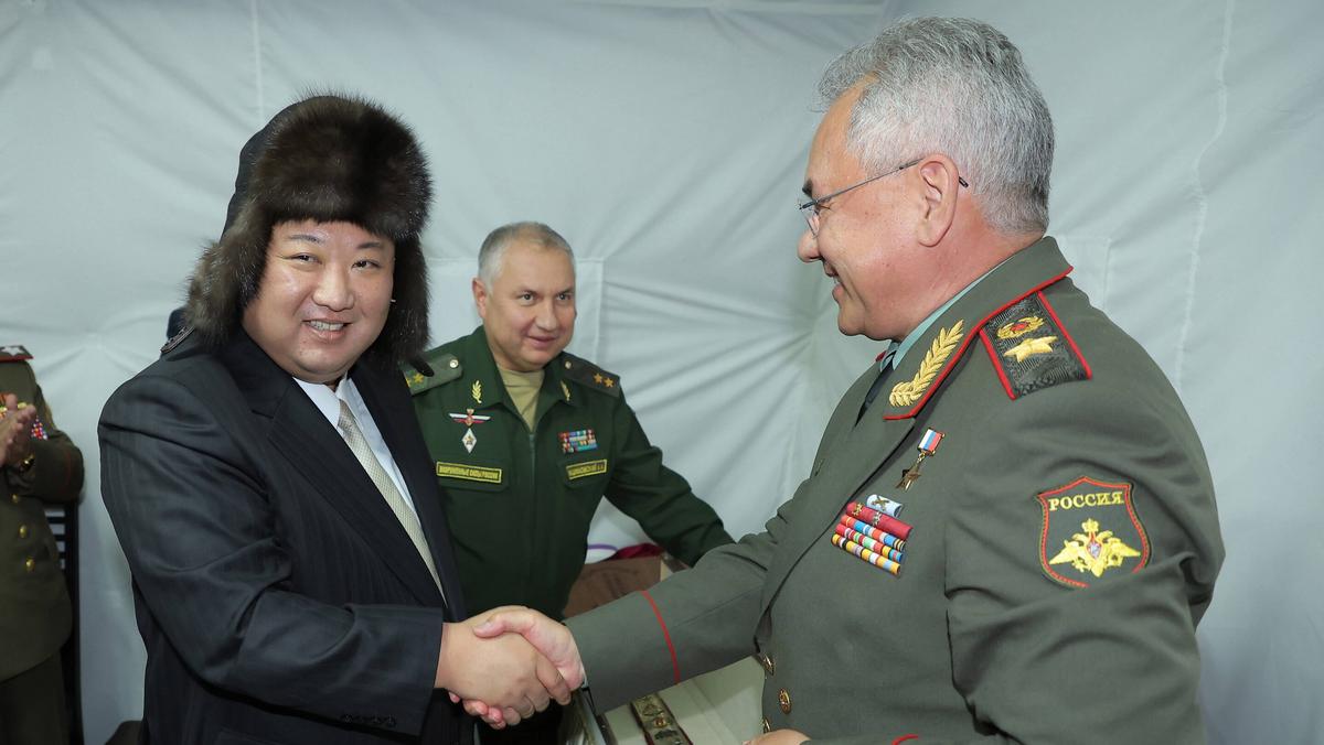 Spotkanie Kim Dzong Una z rosyjskim ministrem obrony Siergiejem Szojgu