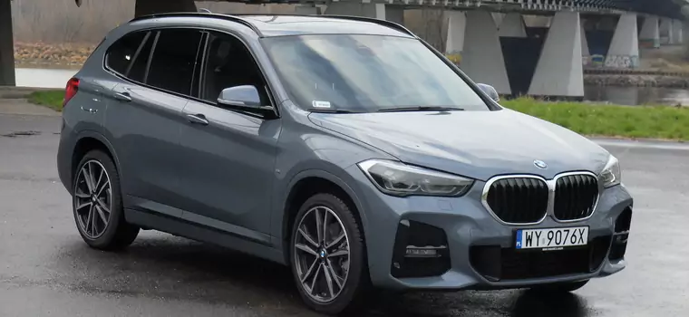 BMW X1 xDrive 25d – im większy grill, tym bardziej premium?