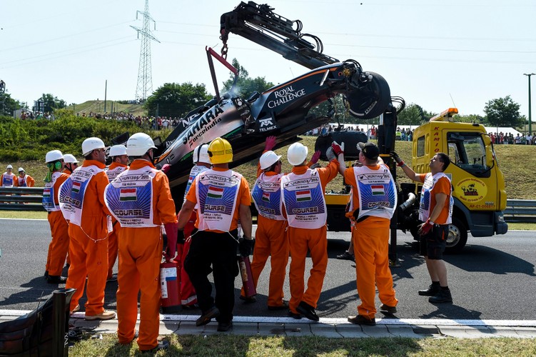 Sergio Perez dachował na treningu przed Grand Prix Węgier