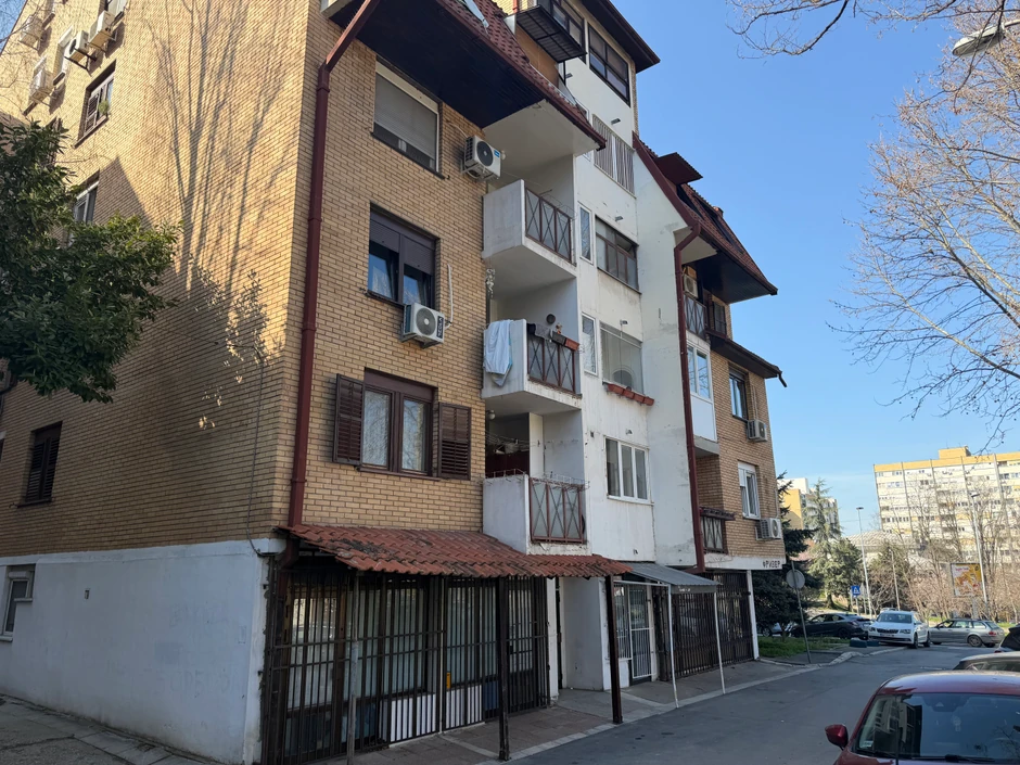 Ovde će živeti Ena Čolić i Jovan Pejić Peja, komšije otkrile sve: Zlata pakuje kofere