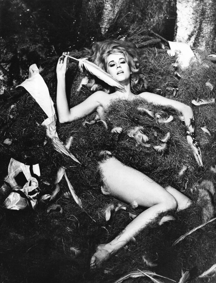 Jane Fonda na planie filmu "Barbarella" (1968)
