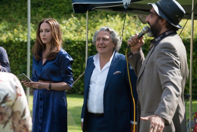 Francuska komedia 'Czym chata bogata' w reżyserii Philippe de Chauverona od 14 lipca w kinach. W rolach głównych pojawią się Christian Clavier oraz Ary Abittan.