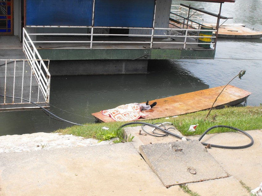 UTOPLJENIK KOD SEBE NIJE IMAO NIJEDAN DOKUMENT