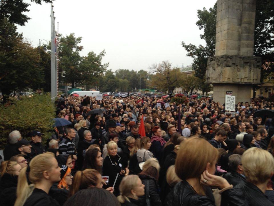 Ogromne tłumy na demonstracji w Zielonej Górze