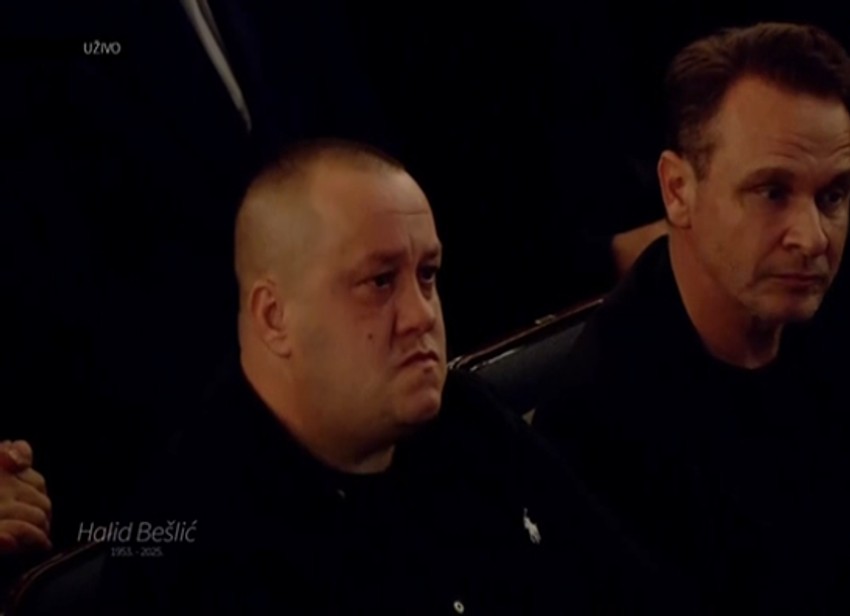 Dino Bešlić u suzama