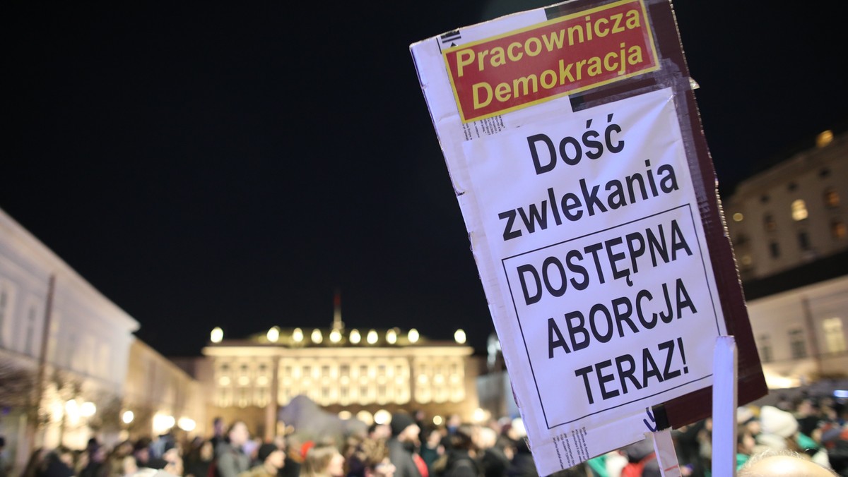 Protest przed Pałacem Prezydenckim