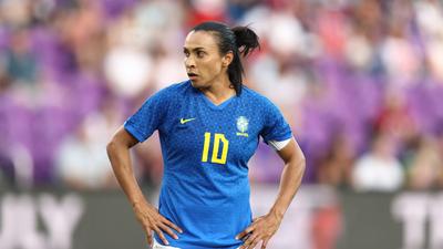 Marta retires from football