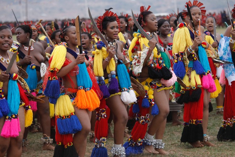 Taniec Trzcin - tradycyjny obrzęd Suazi