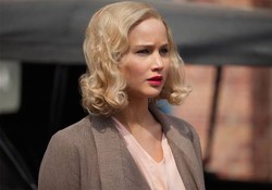 Jennifer Lawrence chce się pozbyć nieślubnego dziecka [ZDJĘCIA]