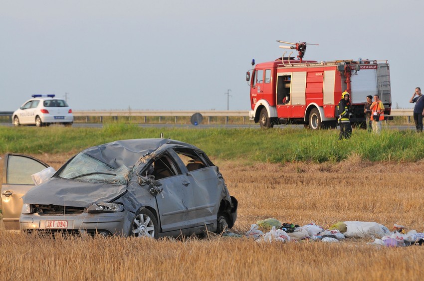 Grupa Poljaka pokušala je da pomogne nastradalim putnicima