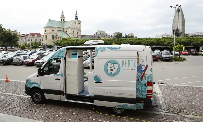 Dentobus dla woj. podkarpackiego Fot. Krzysztof Kapica/Polska Press/East News