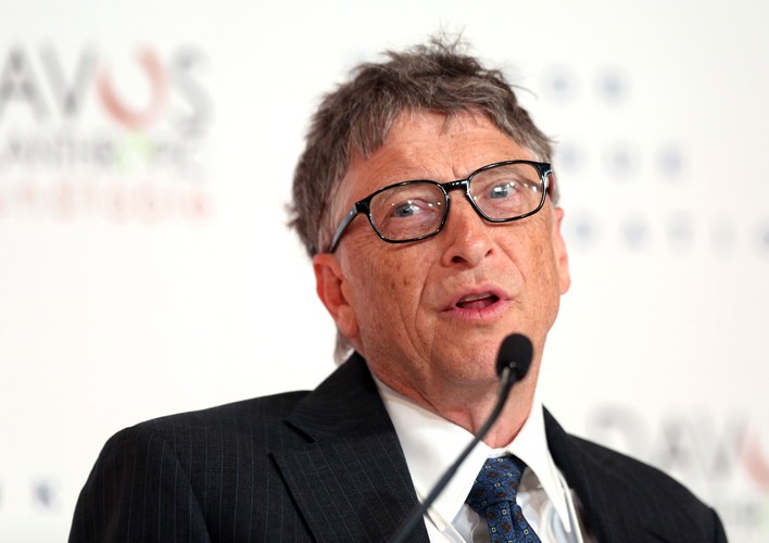 W ciągu ostatnich 20 lat Bill Gates aż szesnaście razy znajdował się na czele listy najbogatszych ludzi na świecie. Obecnie twórca potęgi Microsoftu posiada w swoich rękach 5 proc. udziałów w tej firmie, co stanowi zaledwie 1/5 jego wielkiej fortuny. Gates inwestuje przez swoją spółkę Cascade, która lokuje jego pieniądze w funduszach private equity, obligacjach i akcjach innych firm.