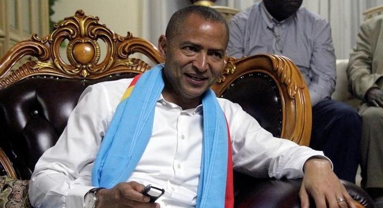 Democratic Republic of Congo's opposition Presidential candidate Moise Katumbi talks to his supporters after leaving the prosecutor's office in Lubumbashi, the capital of Katanga province of the Democratic Republic of Congo, May 11, 2016. 