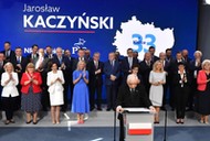 Szef PiS Jarosław Kaczyński przedstawia liderów list wyborczych w siedzibie partii przy ul. Nowogrodzkiej