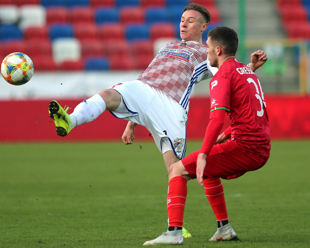 Ekstraklasa: Zagłębie mecz z Górnikiem kończyło w "10" i bez trenera