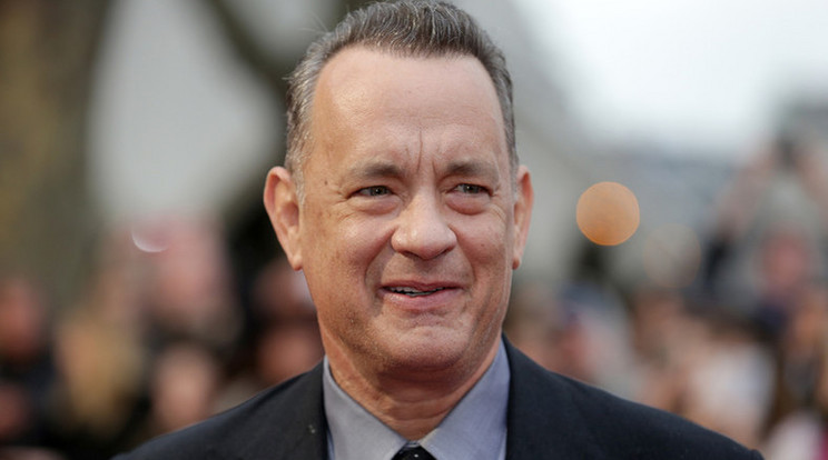 Nem hiszi el, hogy milyen autóval közlekedett Tom Hanks Budapesten - fotó