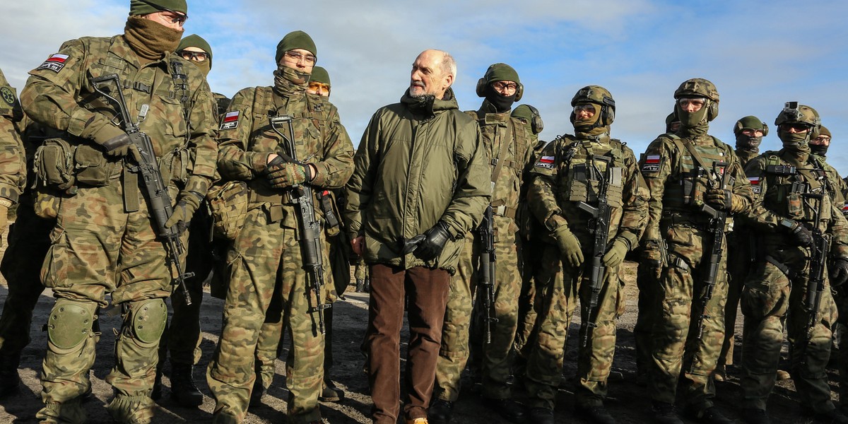 ANTONI MACIEREWICZ NA CWICZENIACH ORGANIZACJI PROOBRONNYCH 