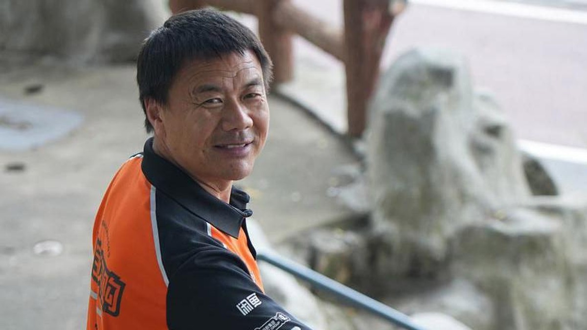 Vang Đibing, dostavljač hrane, godinama je objavljivao svoje pesme i eseje na društvenim mrežama pre nego što su postali popularni | Foto: Xinhua