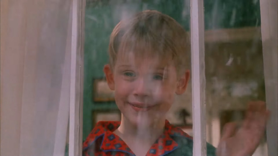 Kadr z filmu "Kevin sam w domu" 