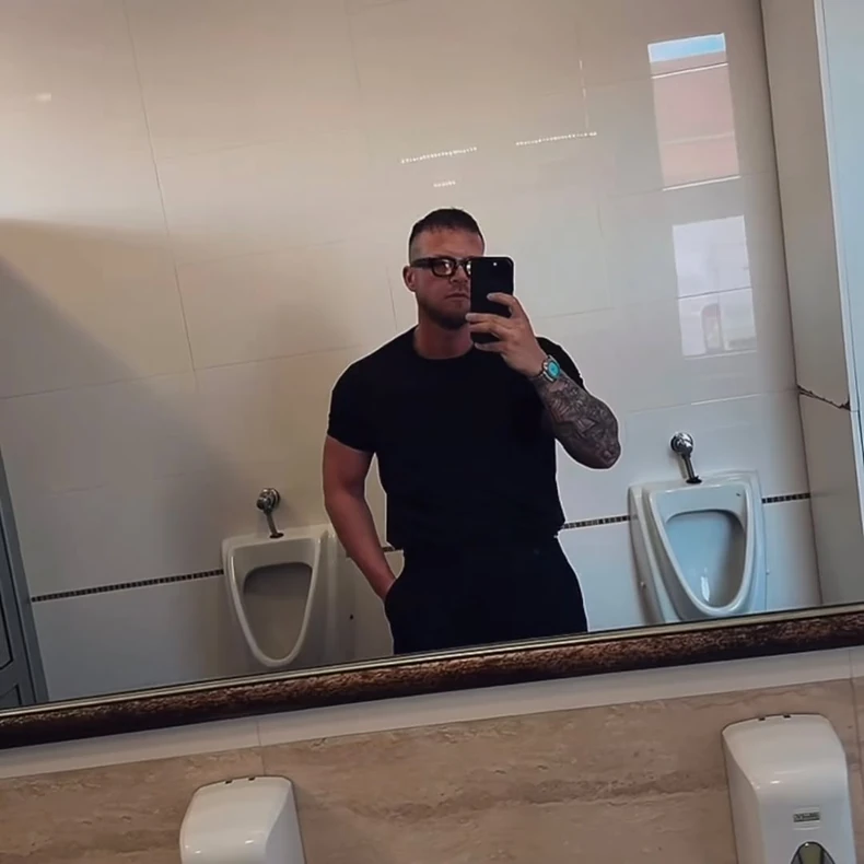 Srpski maneken izbegao požar u Beču: Diskoteka izgorela do temelja, srpski izvođači u šoku