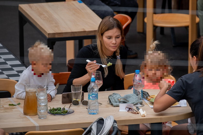 Maja Bohosiewicz z dziećmi