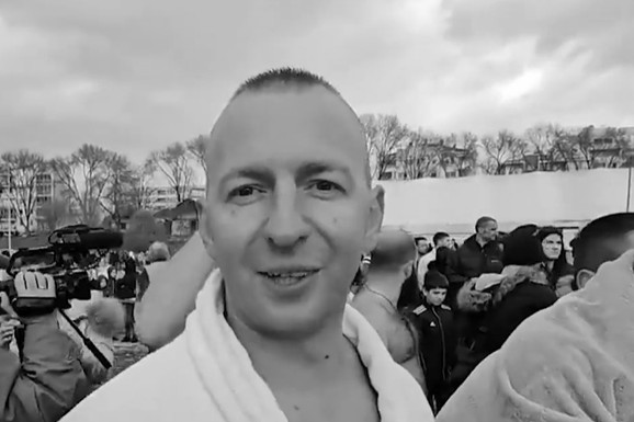 (FOTO, VIDEO) "DANAS JE SVAKA VODA SVETA, NEMA BOJAZNI!" Kra