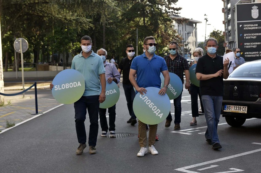 Protest ispred Prekršajnog suda, Zoran Lutovac