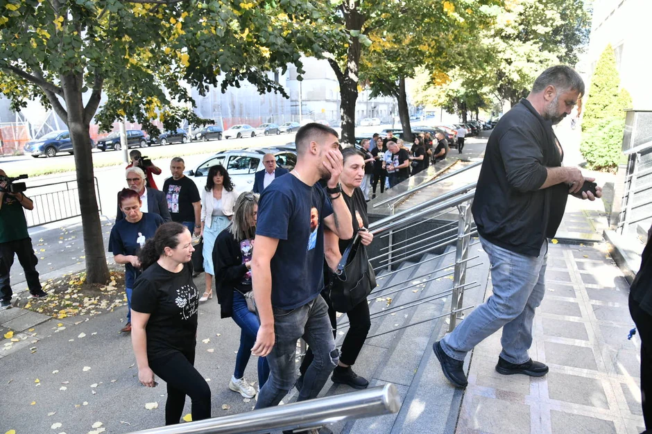 Ožalošćene porodice na današnjem suđenju