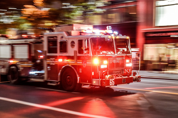 Kalifornia w ogniu. Tysiące ewakuowanych, strażacy walczą z rekordowymi upałami