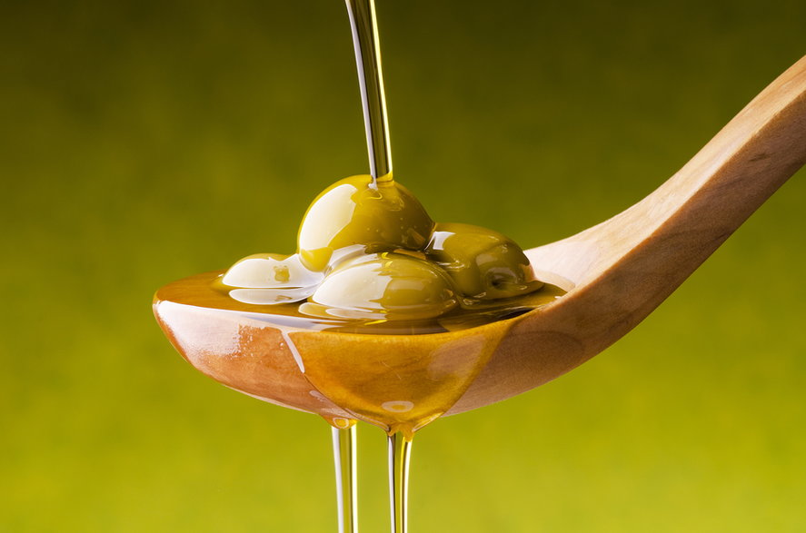 Występujący w oliwie skwalen wykazuje właściwości antybakteryjne
