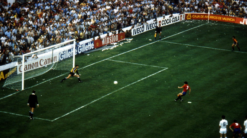 Dragan Pantelić (w bramce) w meczu z Hiszpanią na Mundialu w 1982 r.