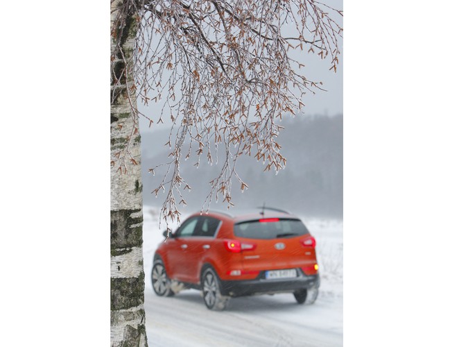 Nowa Kia Sportage to samochód, który swoimi atutami skusił już ponad 3300 Polaków. My sprawdziliśmy w teście wady i zalety tego modelu.